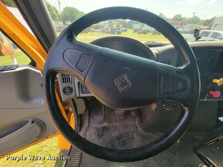 image for item KD9393 2006 International 7500  dump truck