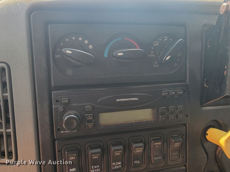 image for item KD9393 2006 International 7500  dump truck