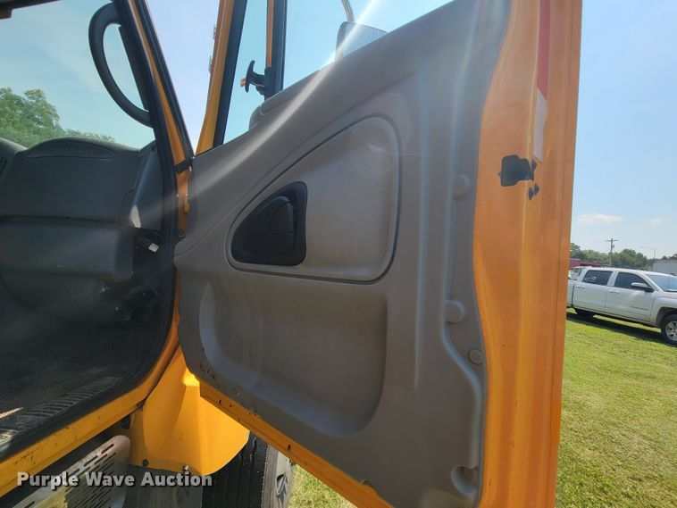 image for item KD9393 2006 International 7500  dump truck