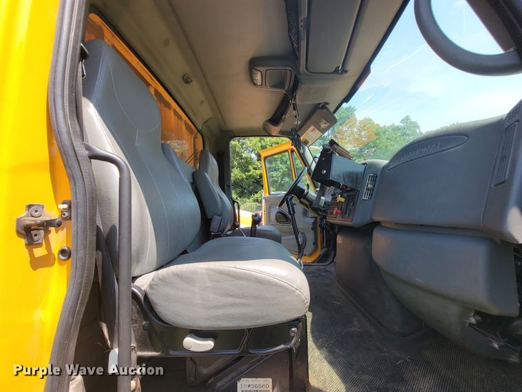 image for item KD9393 2006 International 7500  dump truck