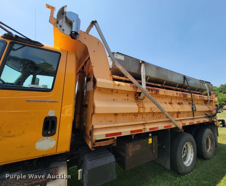 image for item KD9393 2006 International 7500  dump truck