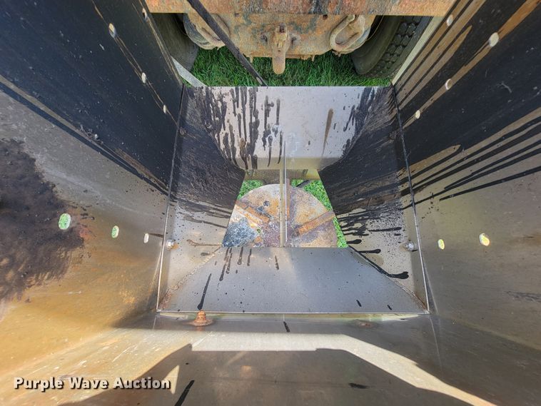 image for item KD9393 2006 International 7500  dump truck