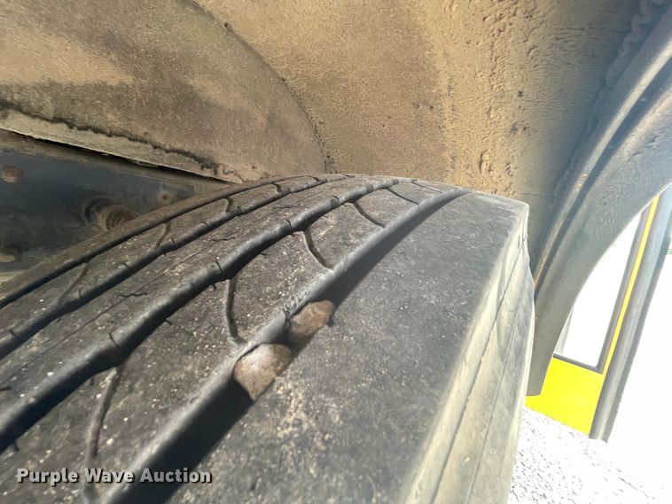 image for item KK9604 2000 Thomas  school bus