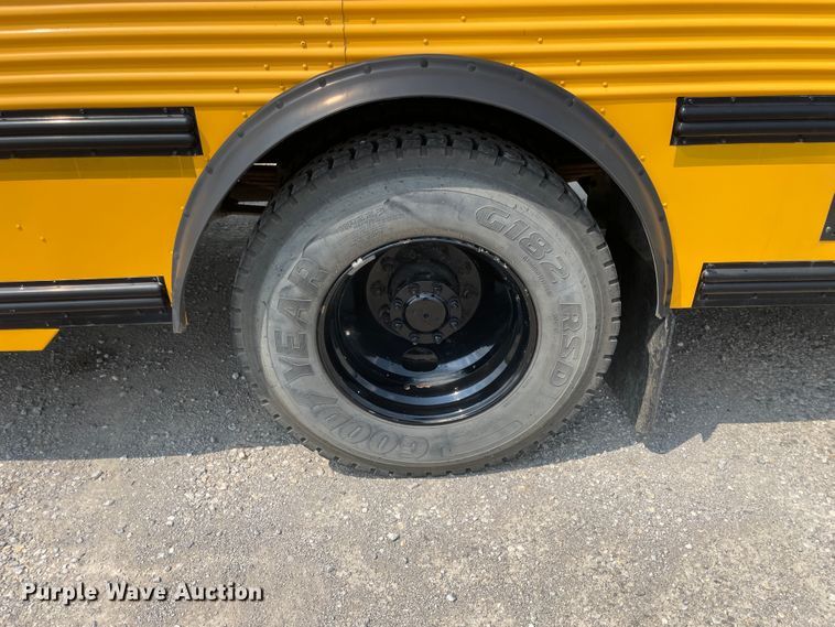 image for item KK9604 2000 Thomas  school bus