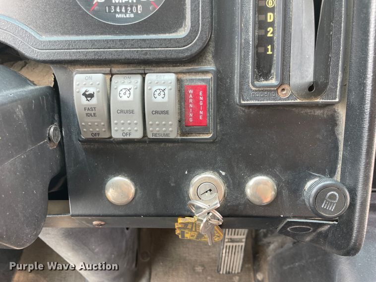 image for item KK9605 2004 Thomas  school bus