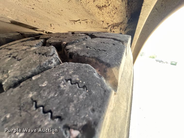 image for item KK9605 2004 Thomas  school bus