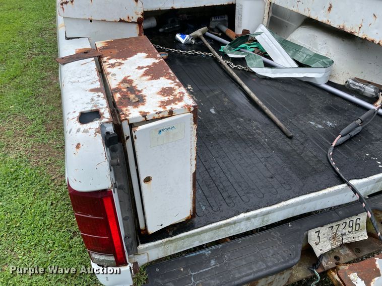 image for item KK9637 1993 Ford F150  pickup truck