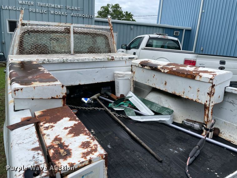 image for item KK9637 1993 Ford F150  pickup truck