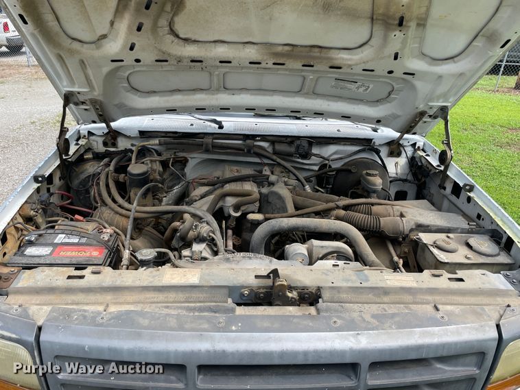 image for item KK9637 1993 Ford F150  pickup truck