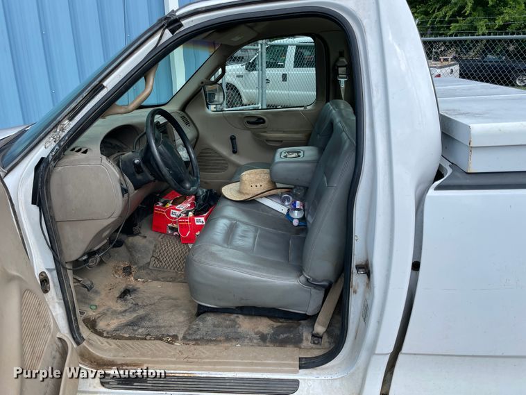 image for item KK9639 2000 Ford F150  pickup truck