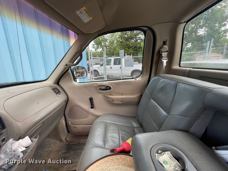 image for item KK9639 2000 Ford F150  pickup truck