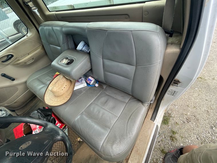 image for item KK9639 2000 Ford F150  pickup truck