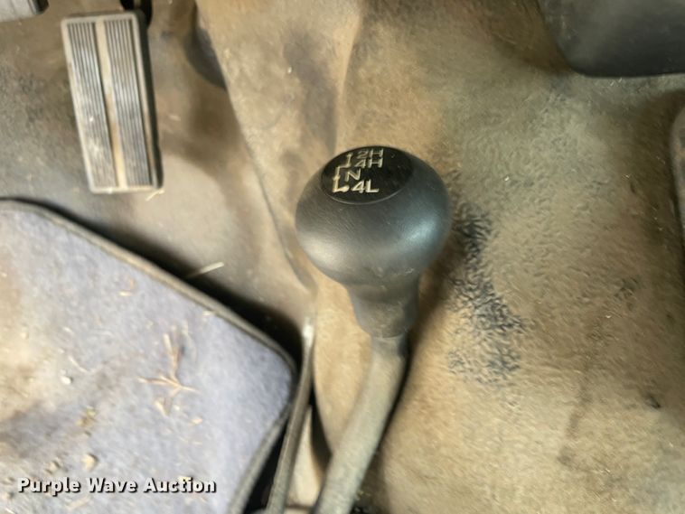 image for item KK9640 1999 Ford F550  dump flatbed truck