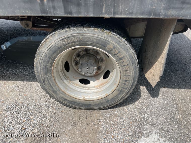 image for item KK9640 1999 Ford F550  dump flatbed truck