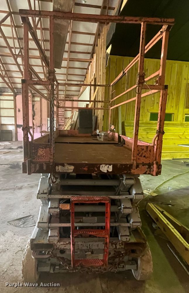 image for item KK9670 2002 Skyjack SJ4832  scissor lift