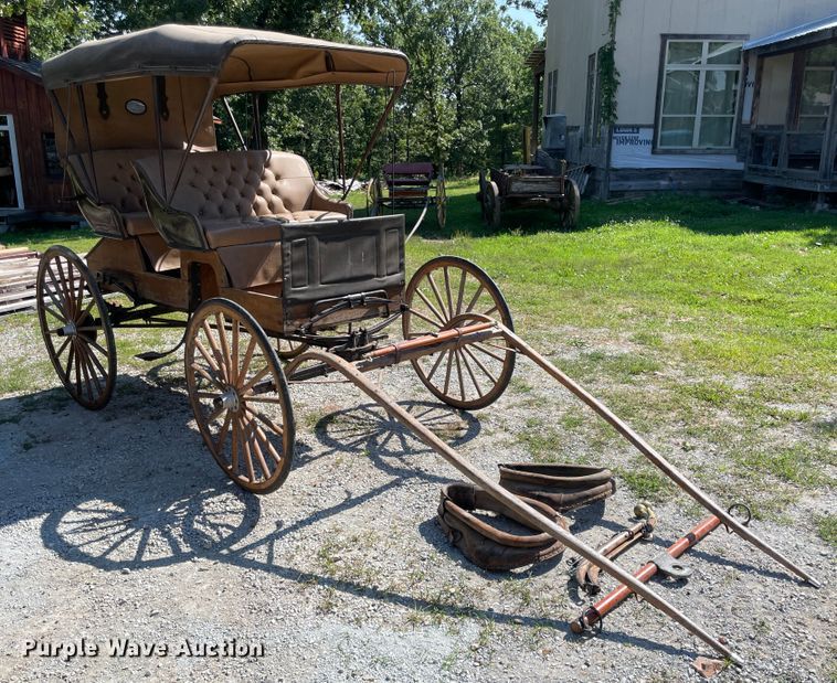 image for item KK9674 Horse carriage