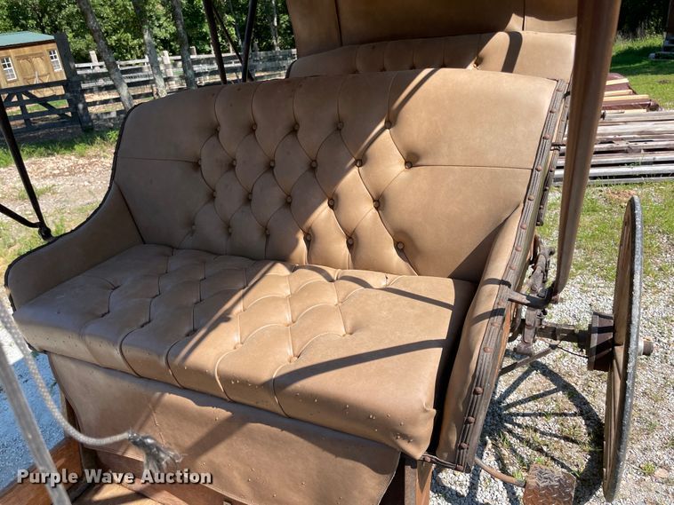 image for item KK9674 Horse carriage