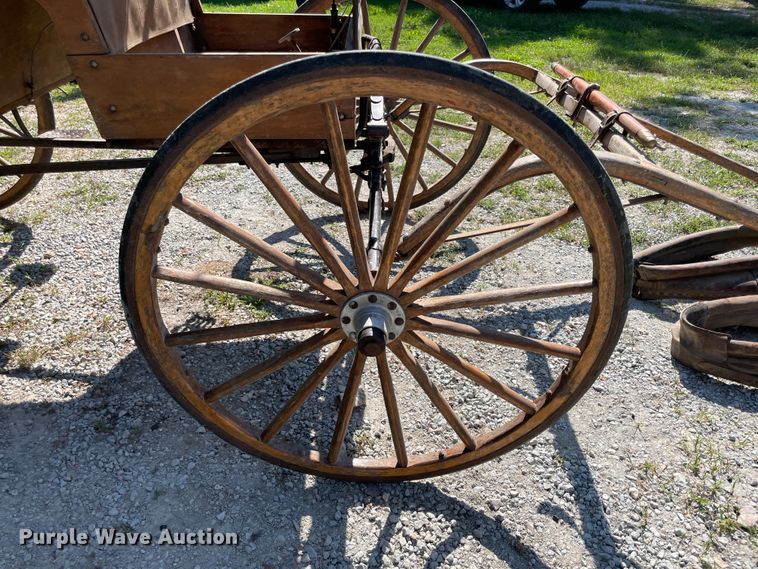 image for item KK9674 Horse carriage