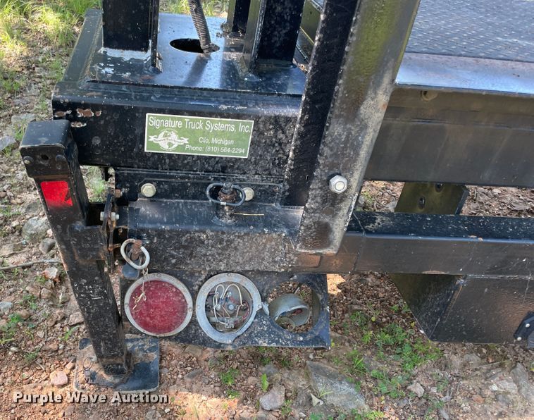 image for item KK9676 Flatbed truck frame