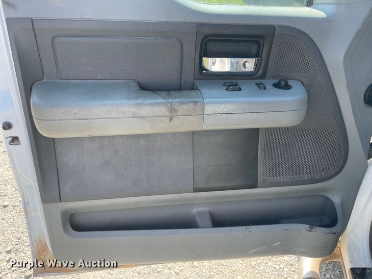 image for item KK9679 2005 Ford F150  pickup truck