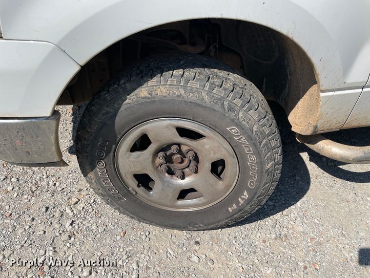 image for item KK9679 2005 Ford F150  pickup truck