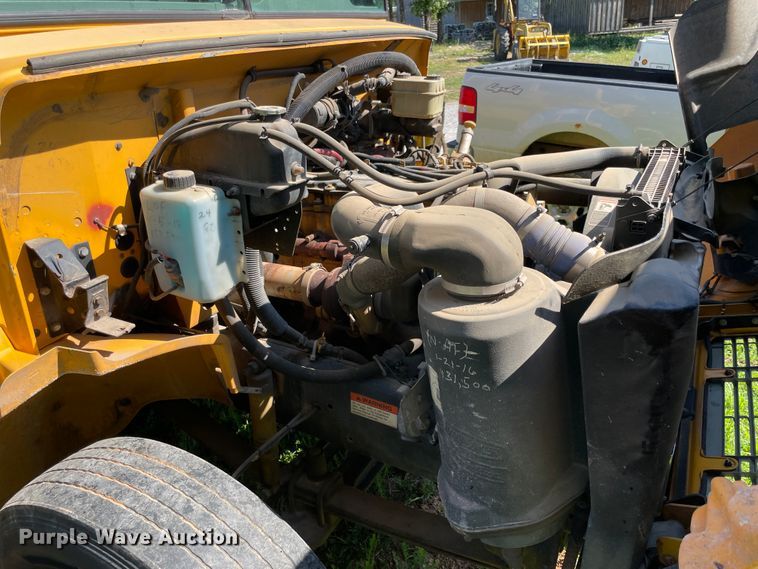 image for item KK9680 2005 Freightliner FS65  school bus