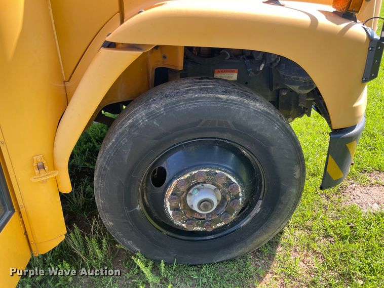 image for item KK9680 2005 Freightliner FS65  school bus