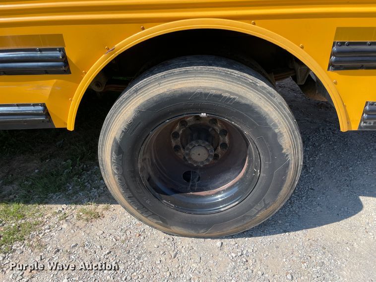 image for item KK9680 2005 Freightliner FS65  school bus