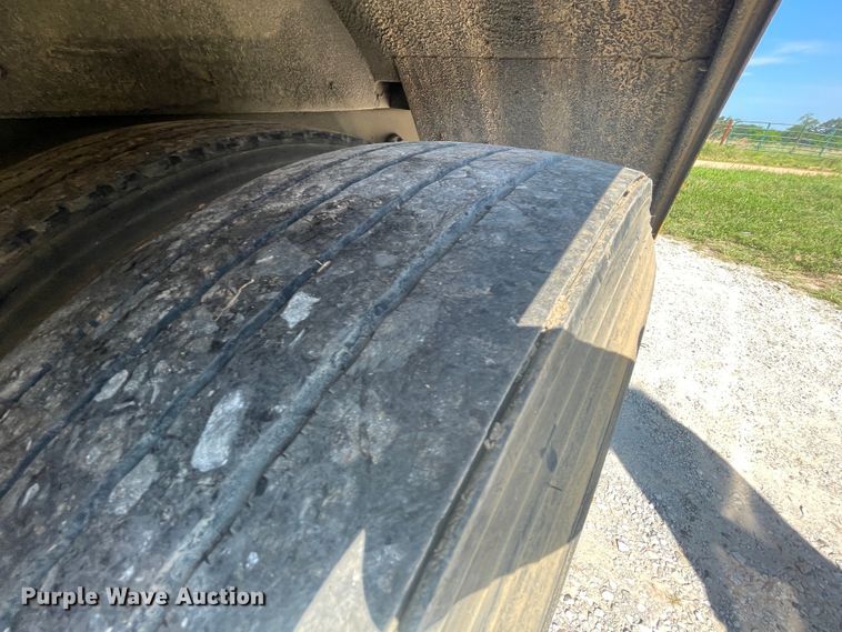 image for item KK9680 2005 Freightliner FS65  school bus