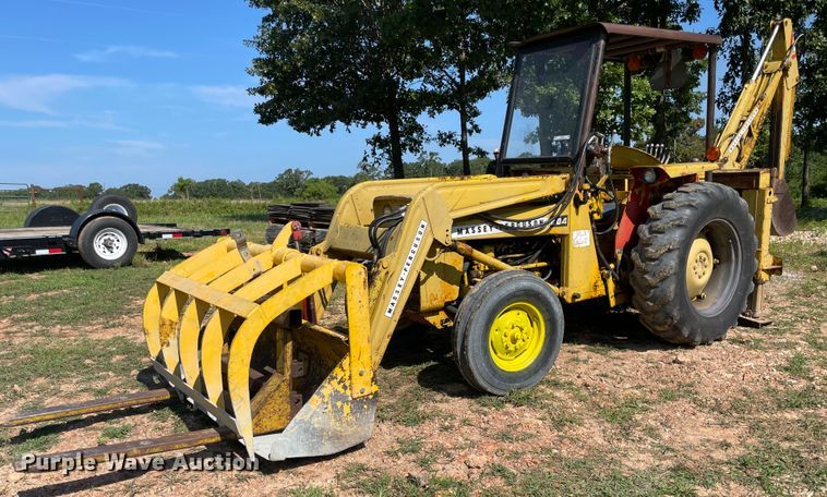 image for item KK9682 1960 Massey Ferguson MF204  backhoe