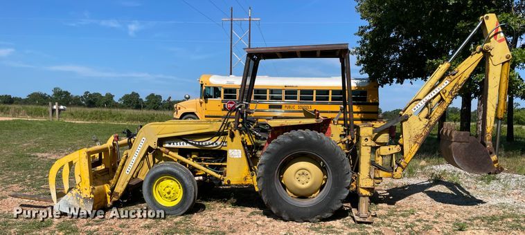 image for item KK9682 1960 Massey Ferguson MF204  backhoe