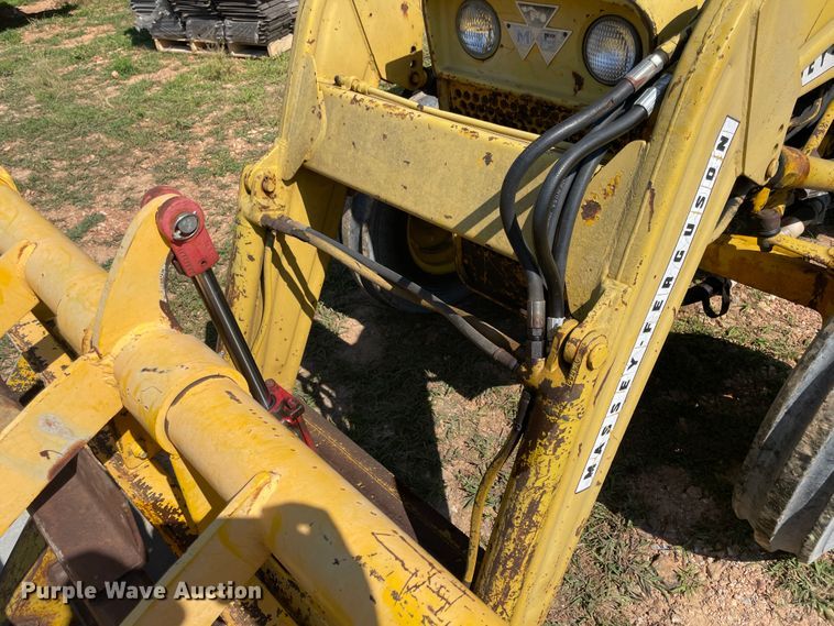 image for item KK9682 1960 Massey Ferguson MF204  backhoe