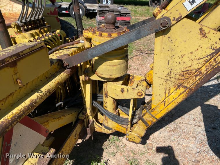 image for item KK9682 1960 Massey Ferguson MF204  backhoe