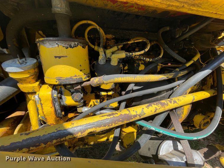 image for item KK9682 1960 Massey Ferguson MF204  backhoe