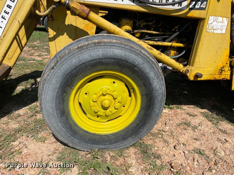 image for item KK9682 1960 Massey Ferguson MF204  backhoe