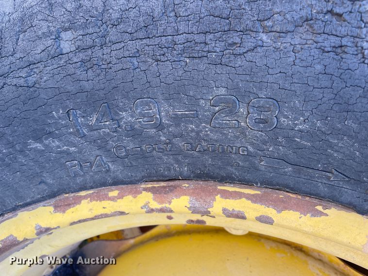 image for item KK9682 1960 Massey Ferguson MF204  backhoe