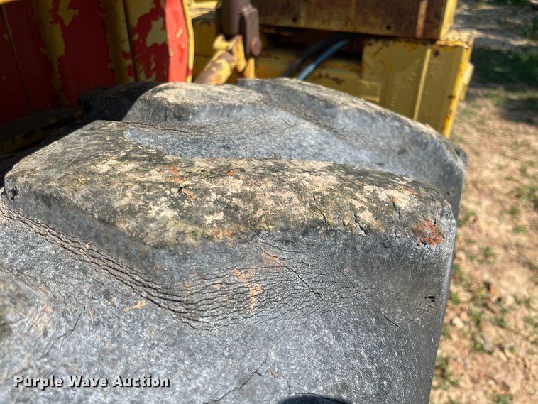 image for item KK9682 1960 Massey Ferguson MF204  backhoe