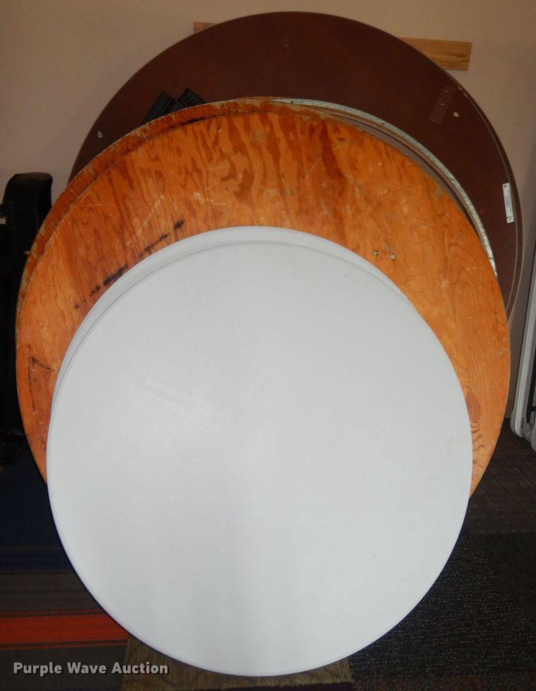 image for item KM9318 (11) round tables