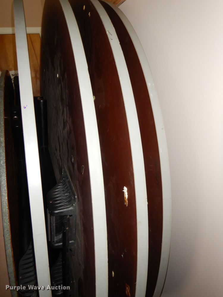 image for item KM9318 (11) round tables