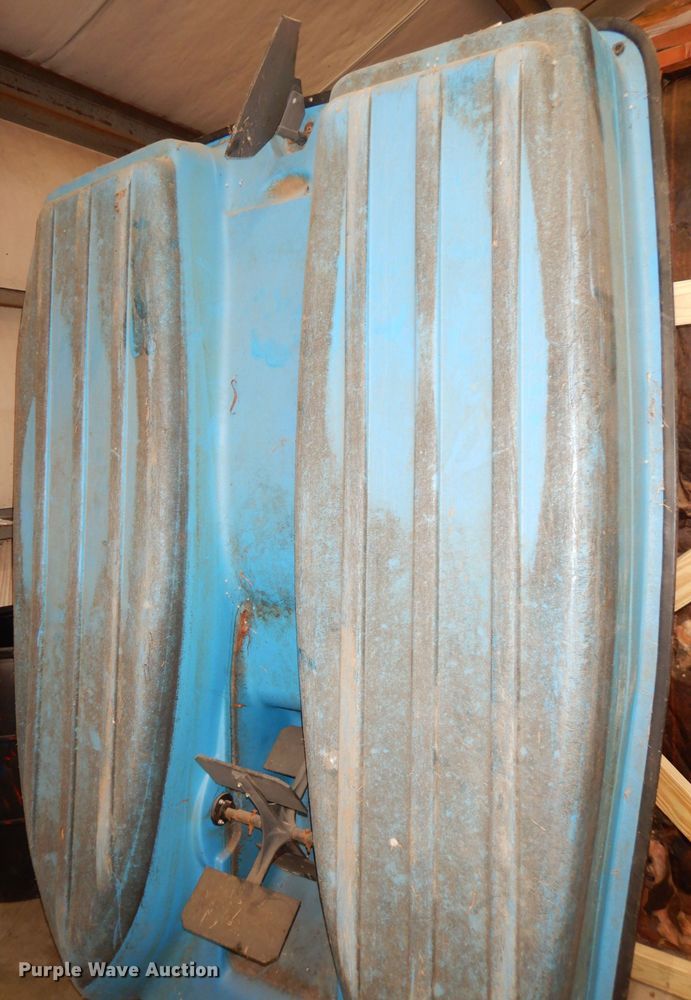 image for item KM9371 Water wheeler paddle boat