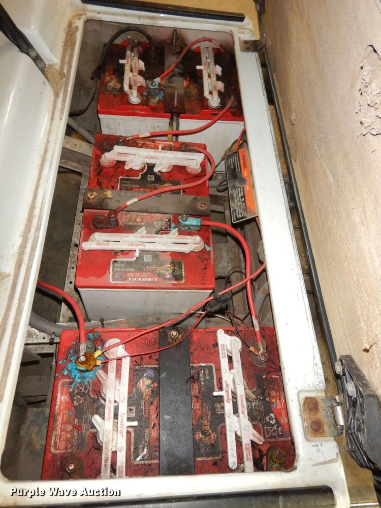 image for item KM9377 Club Car  golf cart