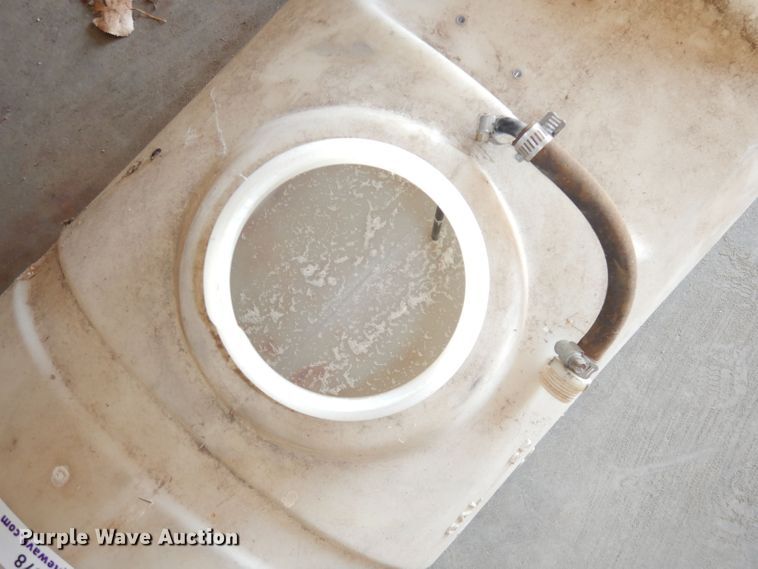 image for item KM9378 (4) poly tanks