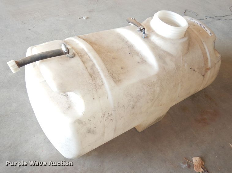 image for item KM9378 (4) poly tanks