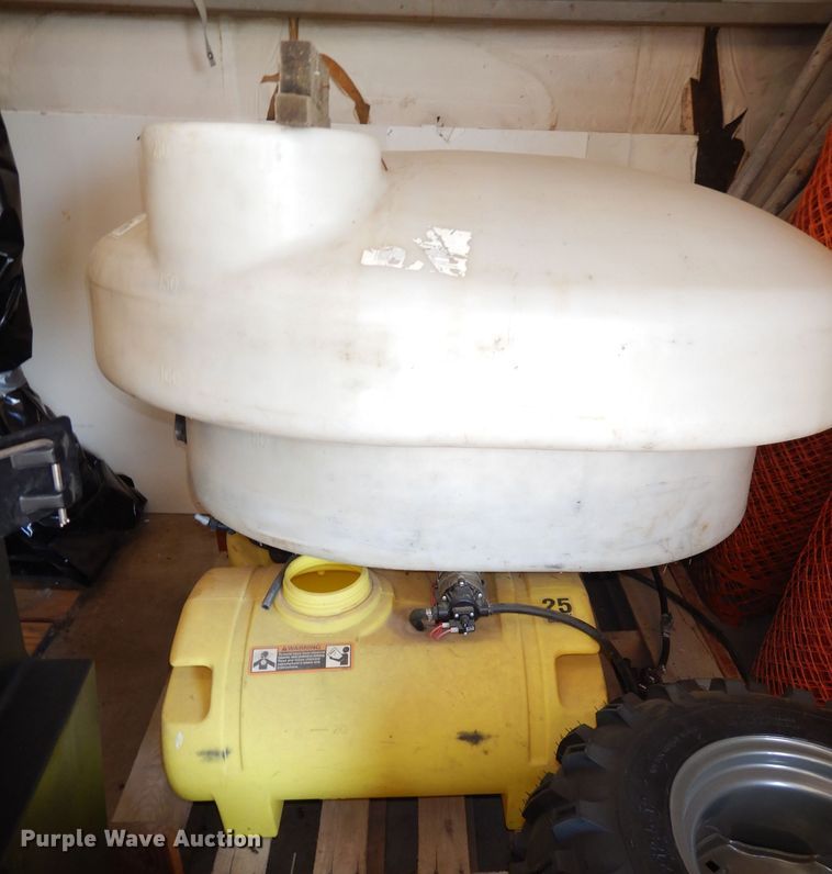 image for item KM9378 (4) poly tanks