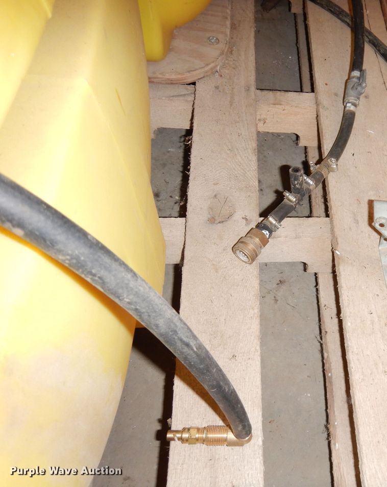 image for item KM9378 (4) poly tanks