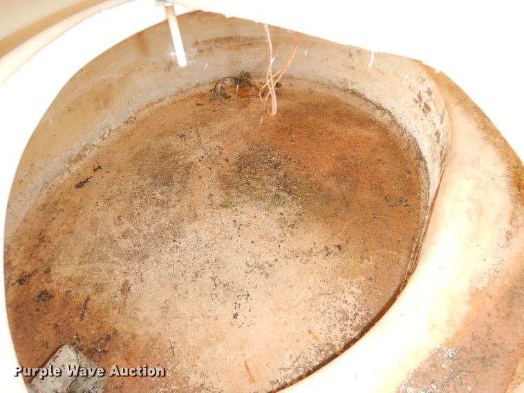 image for item KM9378 (4) poly tanks