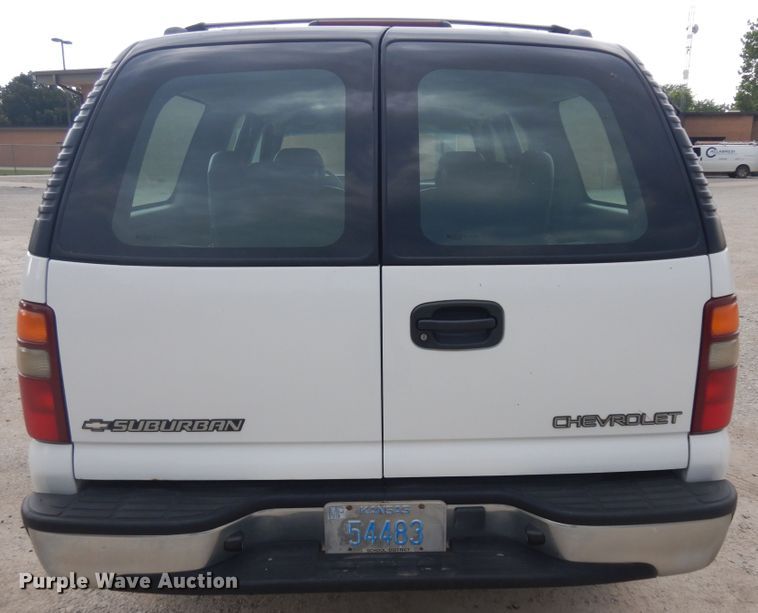 image for item KU9513 2002 Chevrolet Suburban 2500  SUV