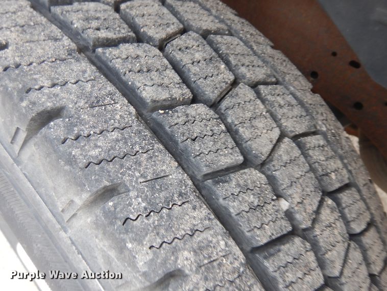 image for item KU9513 2002 Chevrolet Suburban 2500  SUV