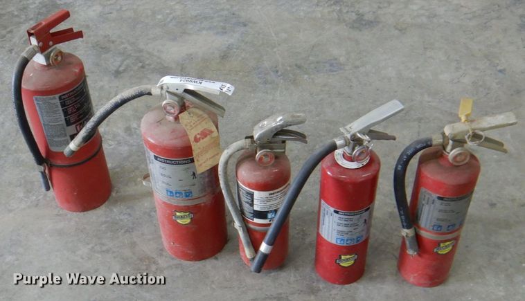 image for item KW9924 (5) fire extinguishers