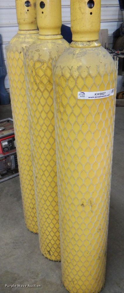 image for item KW9927 (3) air cylinders